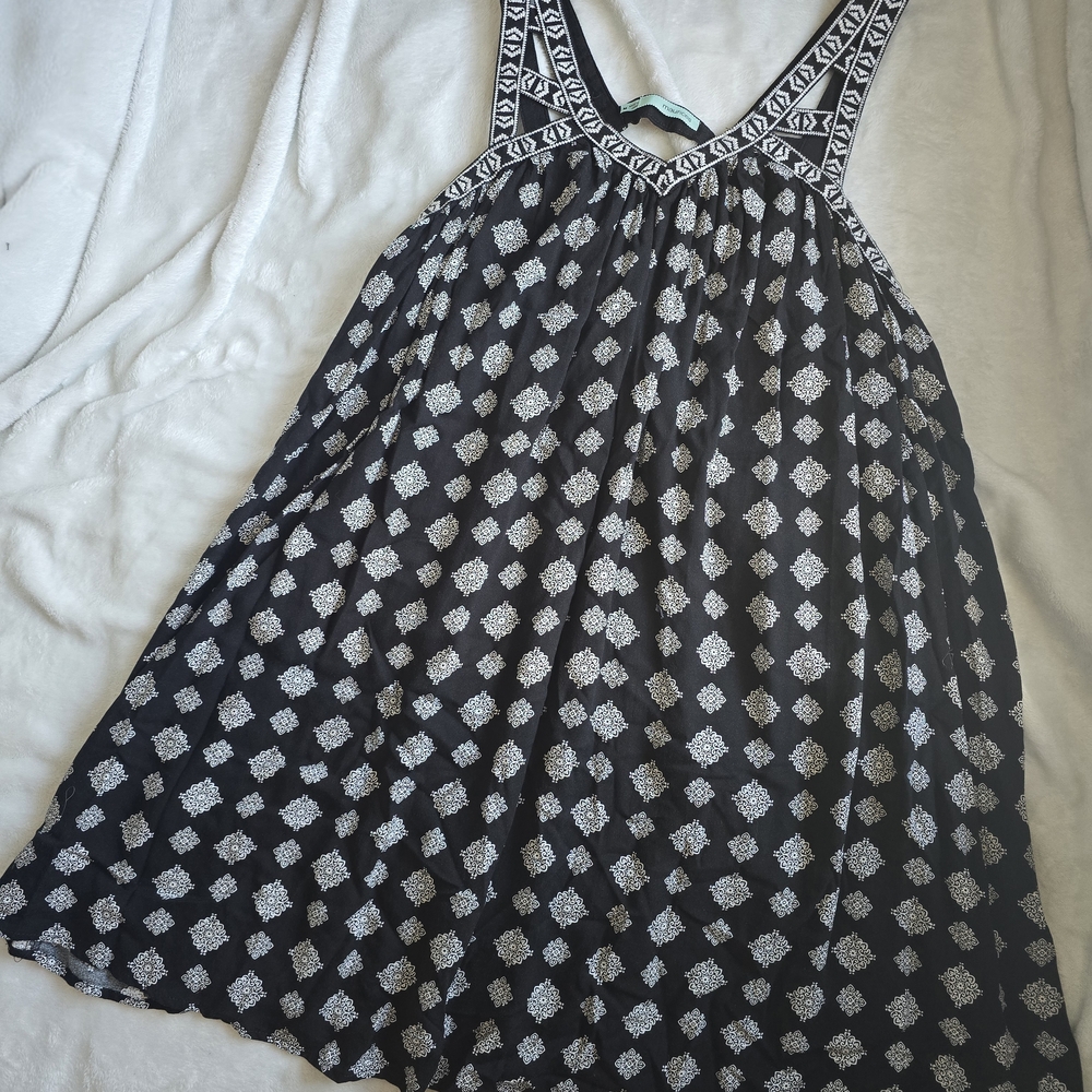 Maurices Black and White Embroidered Top